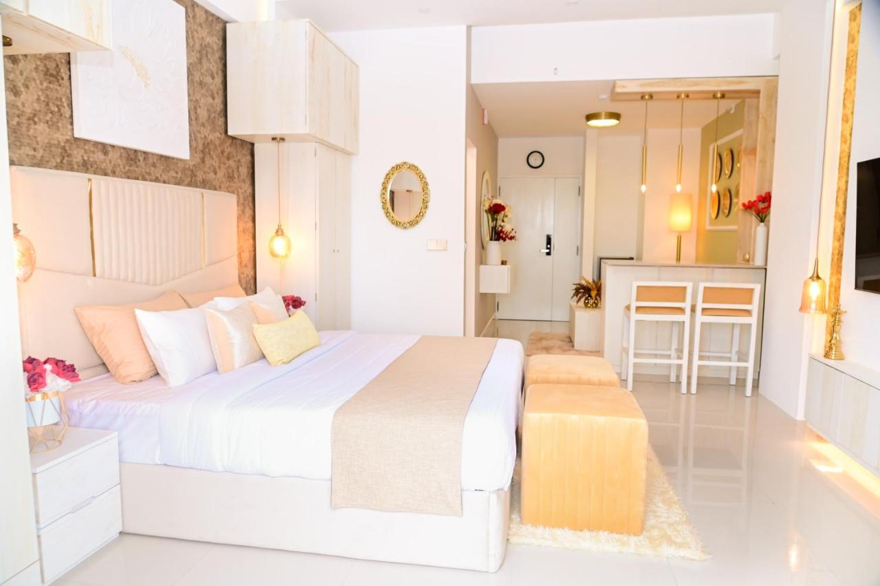 Ocean Breeze - Udaya Luxury Apartments Negombo Exteriér fotografie