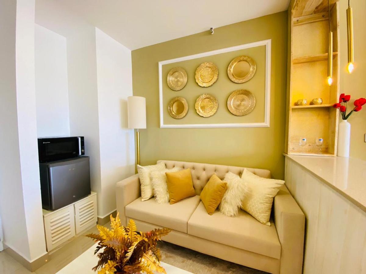 Ocean Breeze - Udaya Luxury Apartments Negombo Exteriér fotografie
