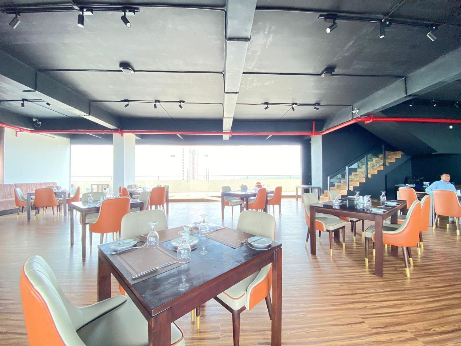 Ocean Breeze - Udaya Luxury Apartments Negombo Exteriér fotografie