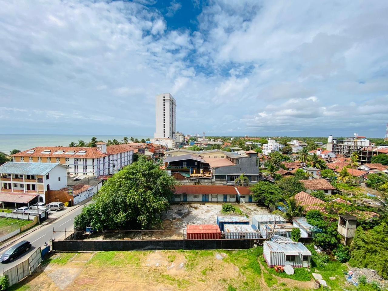 Ocean Breeze - Udaya Luxury Apartments Negombo Exteriér fotografie